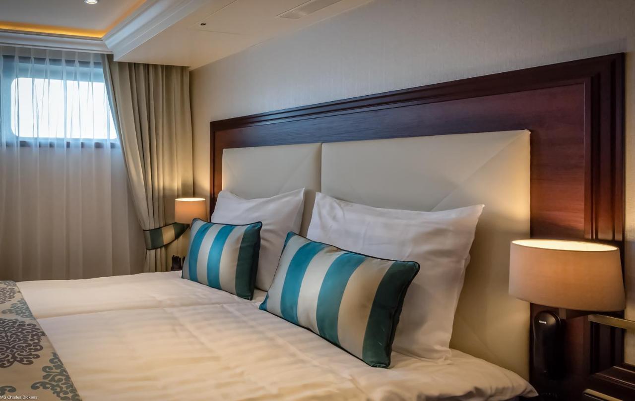 Select Ms Charles Dickens - Frankfurt Hotel Frankfurt am Main Bagian luar foto
