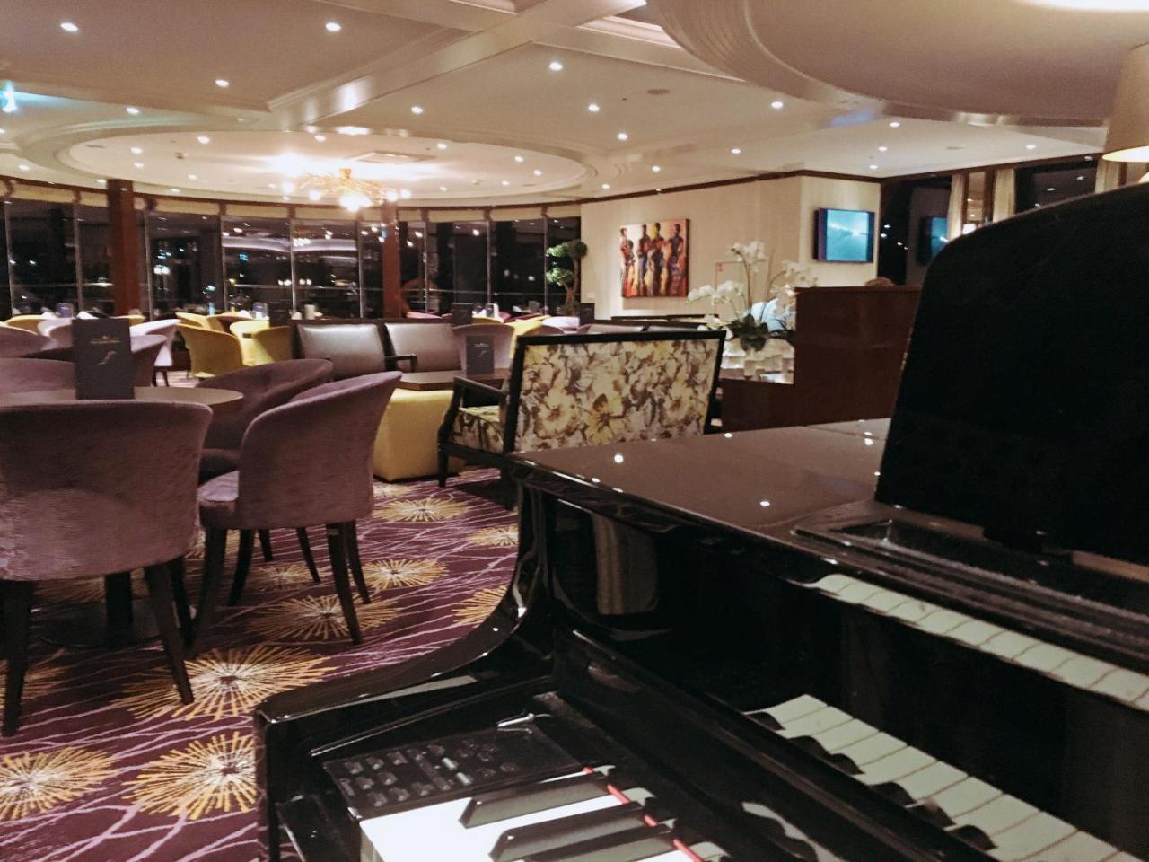 Select Ms Charles Dickens - Frankfurt Hotel Frankfurt am Main Bagian luar foto